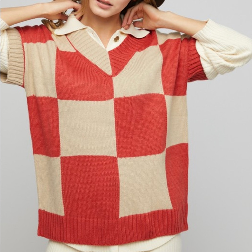 Beige and orange checkered sweater vest plus size